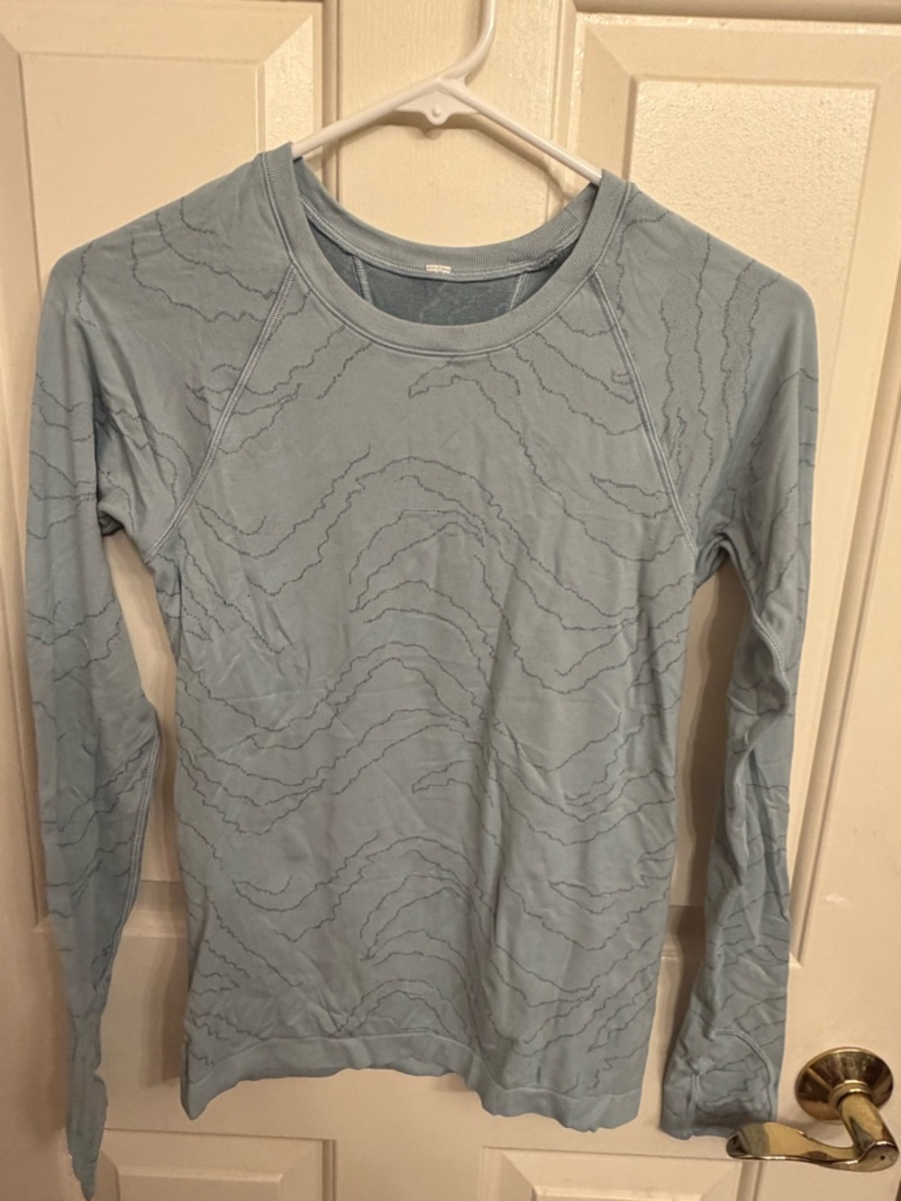 Athleta momentum seamless workout top Light Blue Long Sleeve Crewneck Top